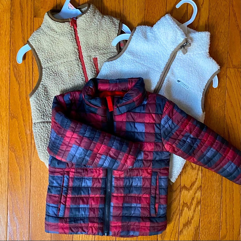 Like New! Toddler Boys Outerwear Lot- 2 Vests and Hooded Puffer Jacket